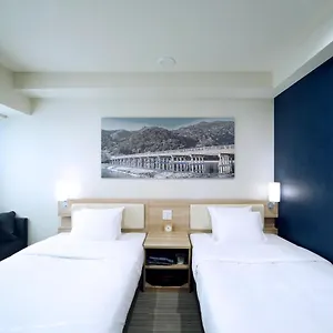 Travelodge Shijo Kawaramachi 3* 교토